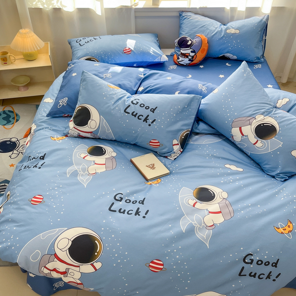 91家纺网 家纺一手货源 找家纺 孩子王家纺 2026新款卡通活性亲全棉纯棉专版太空人恐龙系列四件套 太空火箭