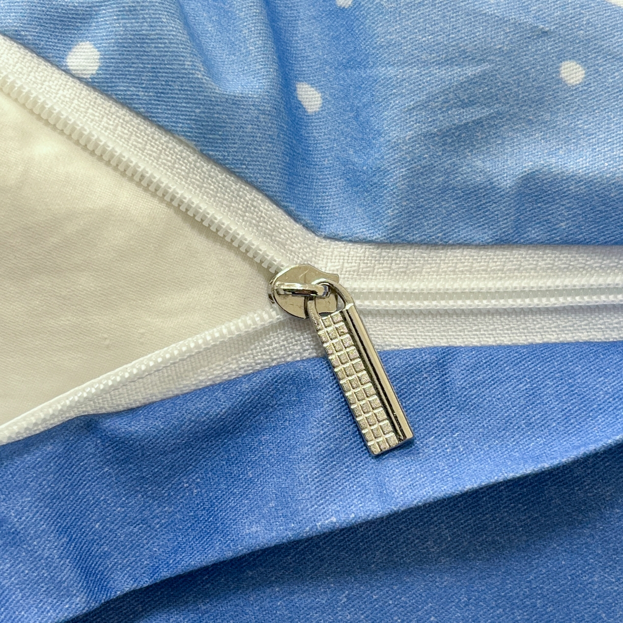 91家纺网 家纺一手货源 找家纺 孩子王家纺 2026新款卡通活性亲全棉纯棉专版太空人恐龙系列四件套 太空火箭