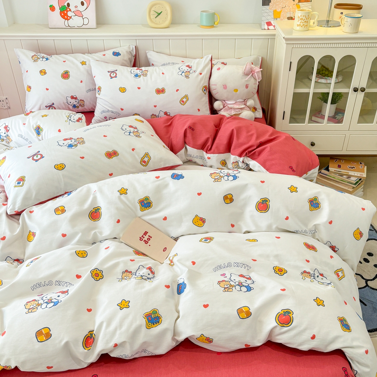 91家纺网 家纺一手货源 找家纺 孩子王家纺 2026新款卡通A类全棉纯棉正版授权小版三丽鸥系列四件套（含防伪码） 多彩kt