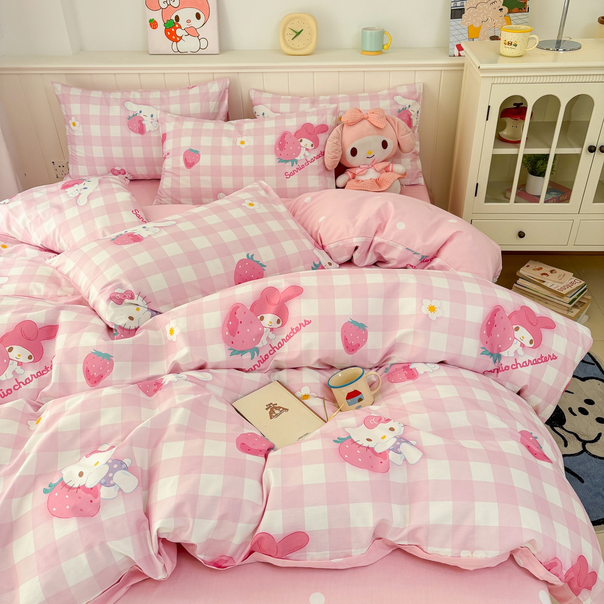 91家纺网 家纺一手货源 找家纺 孩子王家纺 2026新款卡通A类全棉纯棉正版授权小版三丽鸥系列四件套（含防伪码） 奶芙美乐蒂