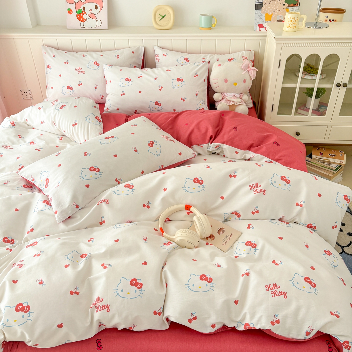 91家纺网 家纺一手货源 找家纺 孩子王家纺 2026新款卡通A类全棉纯棉正版授权小版三丽鸥系列四件套（含防伪码）你好凯蒂