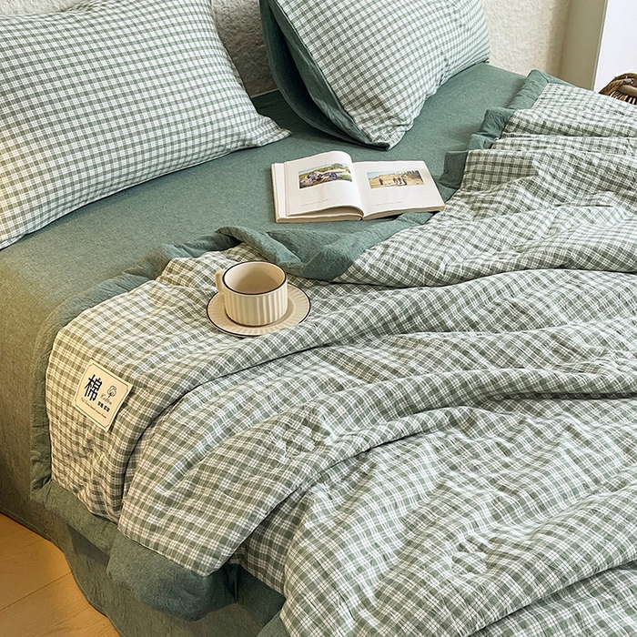 91家纺网 家纺一手货源 找家纺 宝士康家纺 2026新款10A抗菌水洗棉新疆棉花被绗缝款 单夏被/夏被四件套 棉花被-绿小格