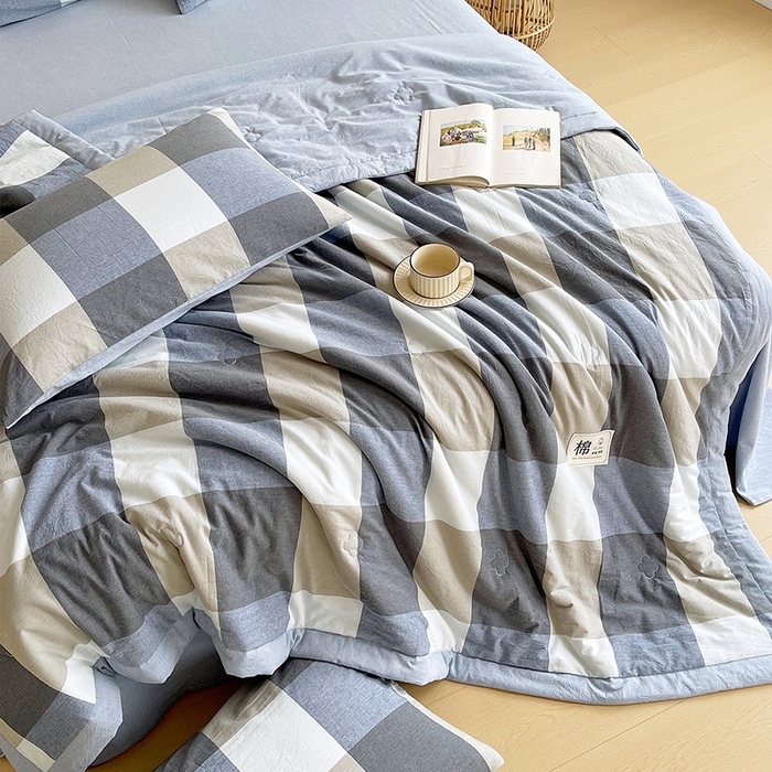 91家纺网 家纺一手货源 找家纺 宝士康家纺 2026新款10A抗菌水洗棉新疆棉花被绗缝款 单夏被/夏被四件套 棉花被-深蓝大格