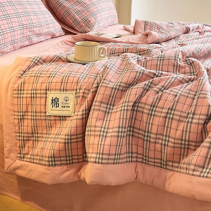 91家纺网 家纺一手货源 找家纺 宝士康家纺 2026新款10A抗菌水洗棉新疆棉花被绗缝款 单夏被/夏被四件套 棉花被-英伦粉