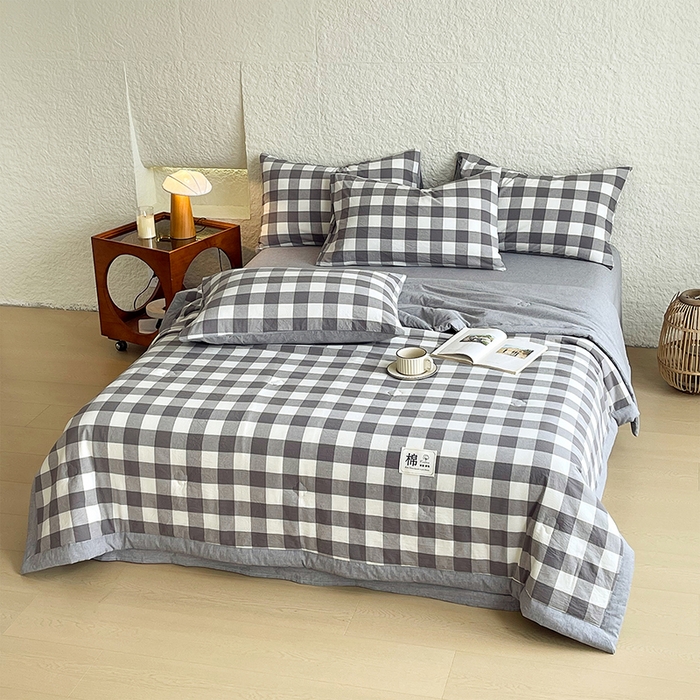 91家纺网 家纺一手货源 找家纺 宝士康家纺 2026新款10A抗菌水洗棉新疆棉花被绗缝款 单夏被/夏被四件套 棉花被-灰白中格