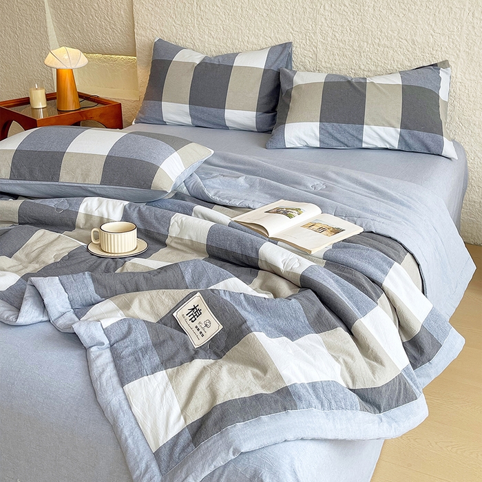 91家纺网 家纺一手货源 找家纺 宝士康家纺 2026新款10A抗菌水洗棉新疆棉花被绗缝款 单夏被/夏被四件套 棉花被-深蓝大格