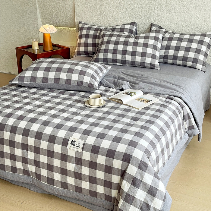 91家纺网 家纺一手货源 找家纺 宝士康家纺 2026新款10A抗菌水洗棉新疆棉花被绗缝款 单夏被/夏被四件套 棉花被-灰白中格