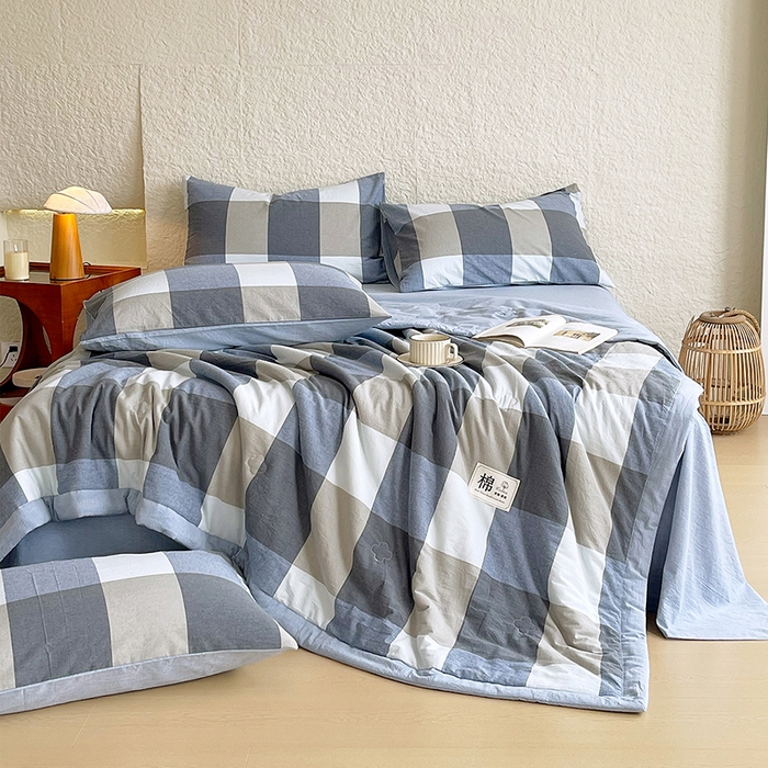 91家纺网 家纺一手货源 找家纺 宝士康家纺 2026新款10A抗菌水洗棉新疆棉花被绗缝款 单夏被/夏被四件套 棉花被-深蓝大格