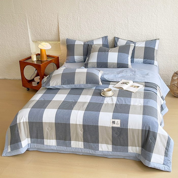 91家纺网 家纺一手货源 找家纺 宝士康家纺 2026新款10A抗菌水洗棉新疆棉花被绗缝款 单夏被/夏被四件套 棉花被-深蓝大格