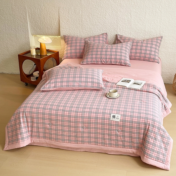 91家纺网 家纺一手货源 找家纺 宝士康家纺 2026新款10A抗菌水洗棉新疆棉花被绗缝款 单夏被/夏被四件套 棉花被-英伦粉