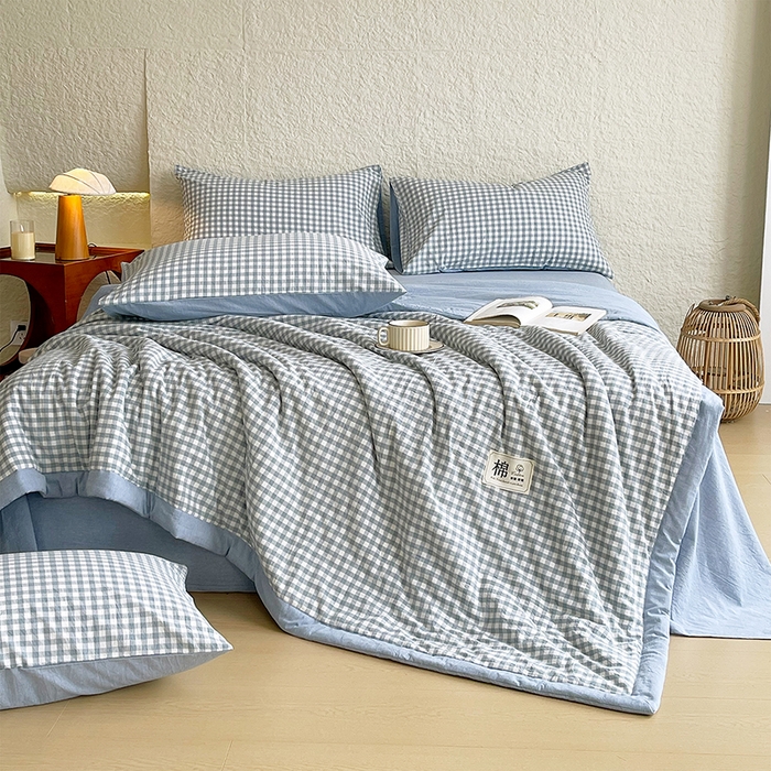 91家纺网 家纺一手货源 找家纺 宝士康家纺 2026新款10A抗菌水洗棉新疆棉花被绗缝款 单夏被/夏被四件套 棉花被-天蓝小格