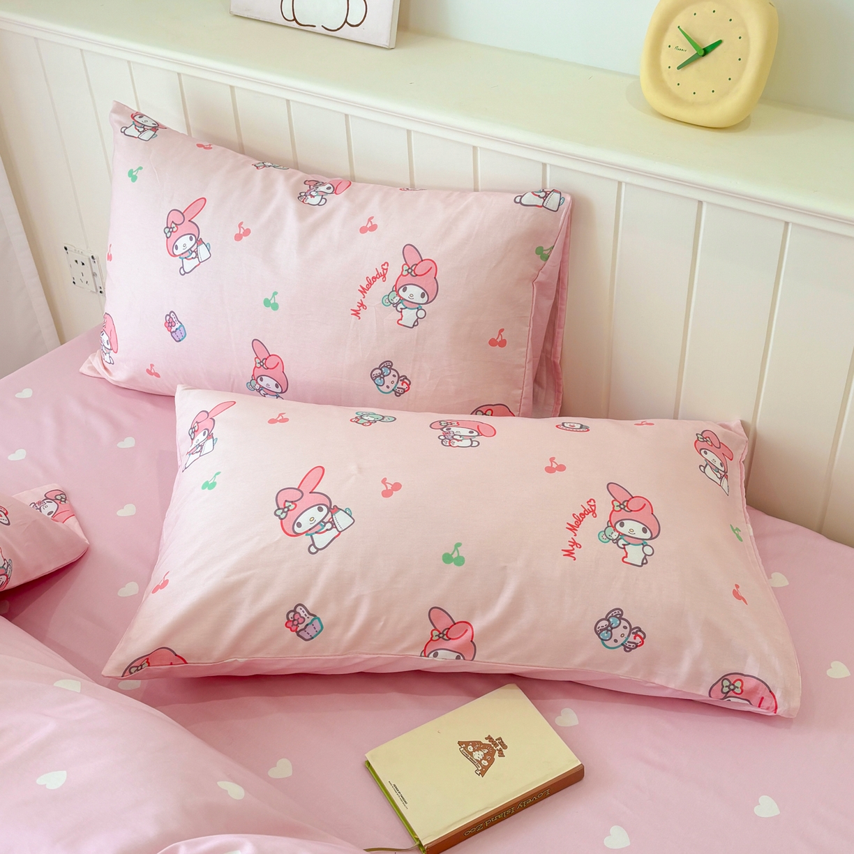 91家纺网 家纺一手货源 找家纺 孩子王家纺 2026新款卡通A类全棉纯棉正版授权小版三丽鸥系列四件套（含防伪码）软糖美乐蒂