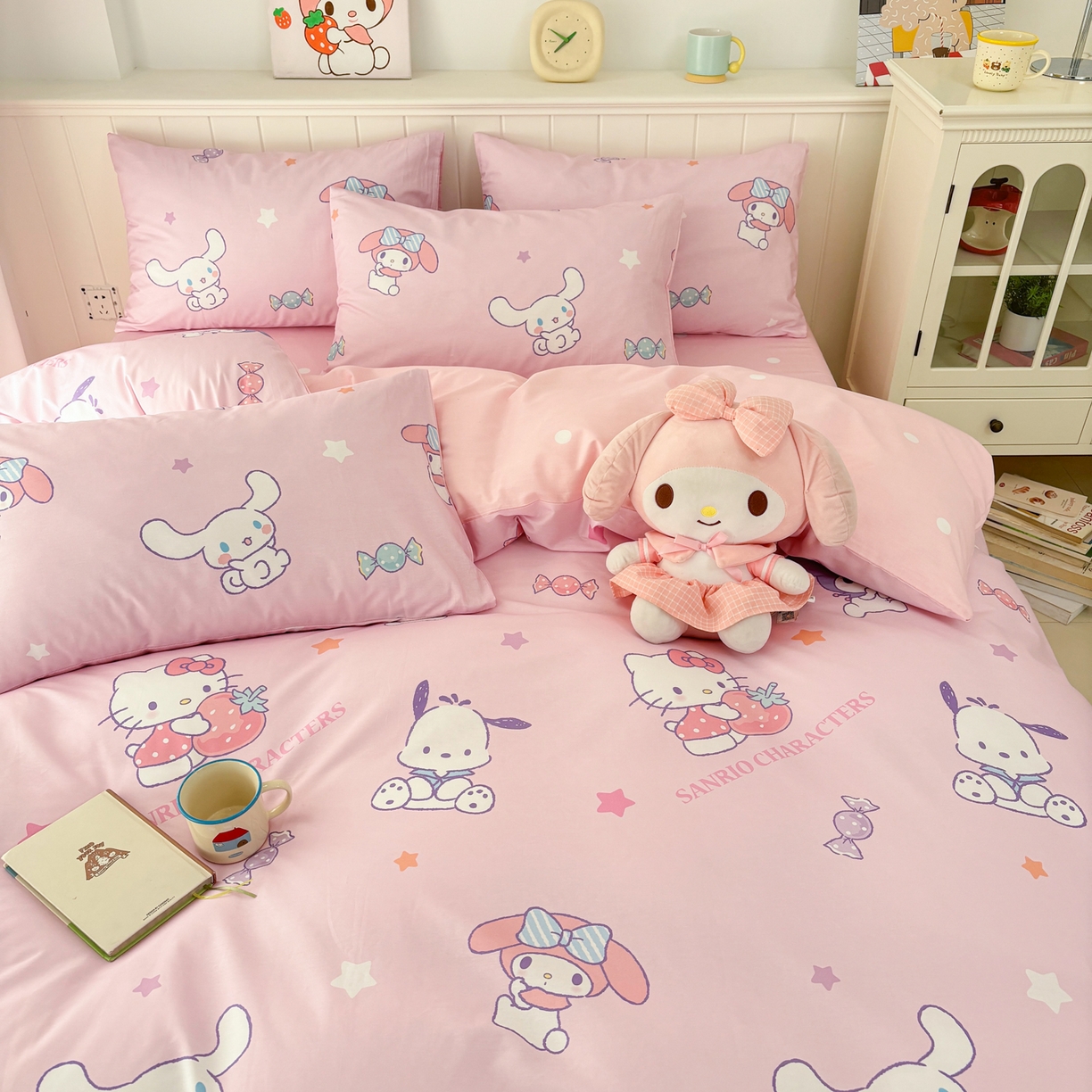 91家纺网 家纺一手货源 找家纺 孩子王家纺 2026新款卡通A类全棉纯棉正版授权小版三丽鸥系列四件套（含防伪码）甜心大派对