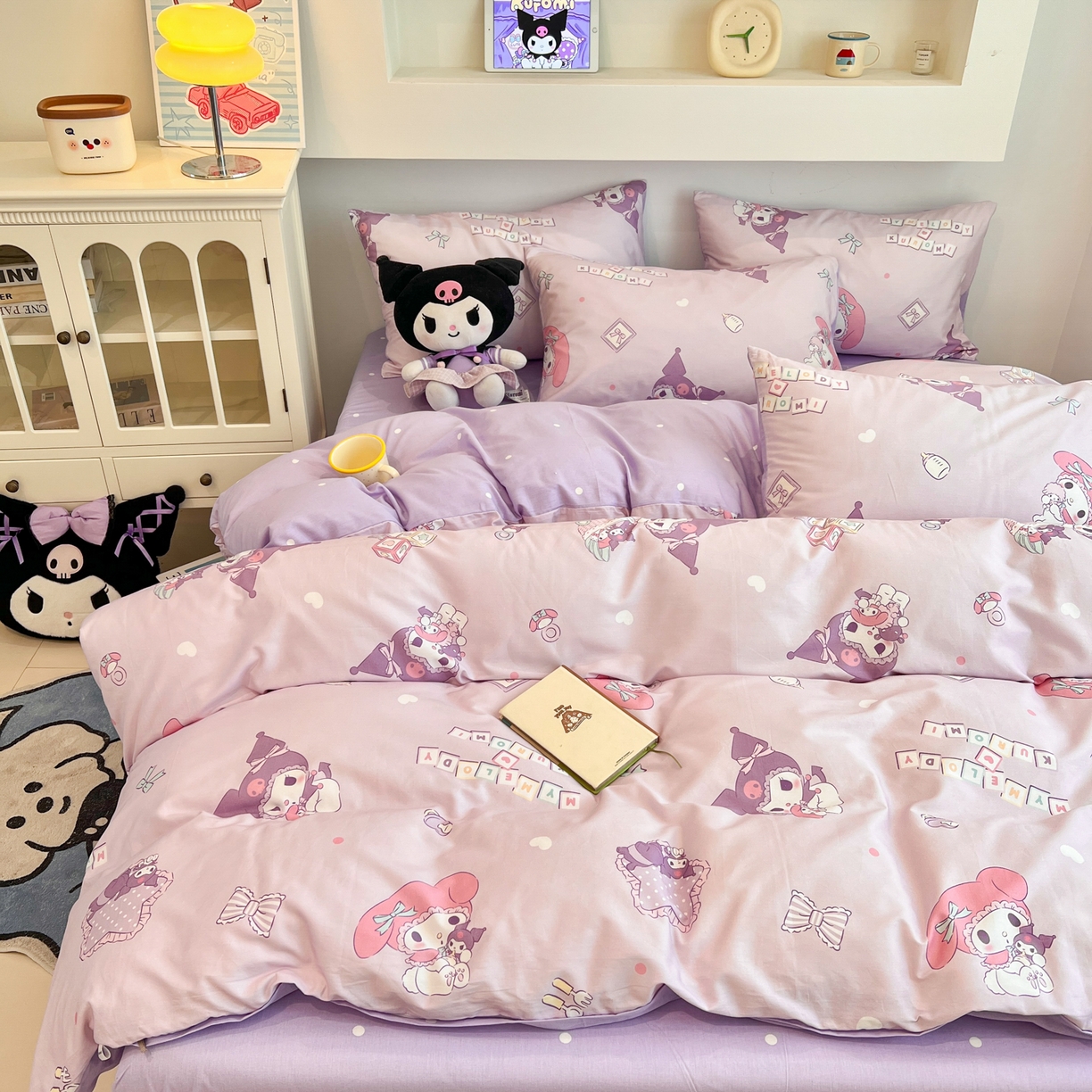 91家纺网 家纺一手货源 找家纺 孩子王家纺 2026新款卡通A类全棉纯棉正版授权小版三丽鸥系列四件套（含防伪码） 甜库伙伴