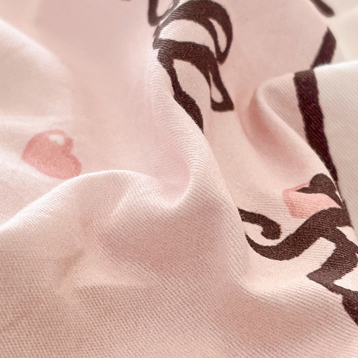 91家纺网 家纺一手货源 找家纺 孩子王家纺 2026新款卡通A类全棉纯棉正版授权小版三丽鸥系列四件套（含防伪码） 甜糯凯蒂