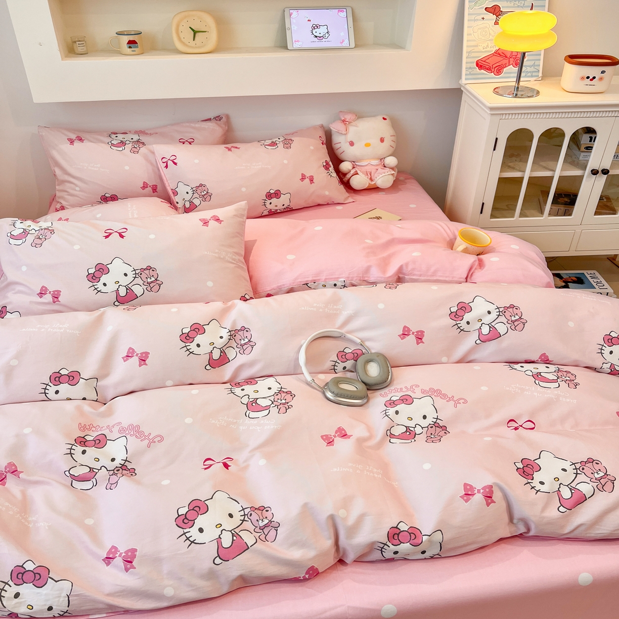 91家纺网 家纺一手货源 找家纺 孩子王家纺 2026新款卡通A类全棉纯棉正版授权小版三丽鸥系列四件套（含防伪码） 甜甜kt