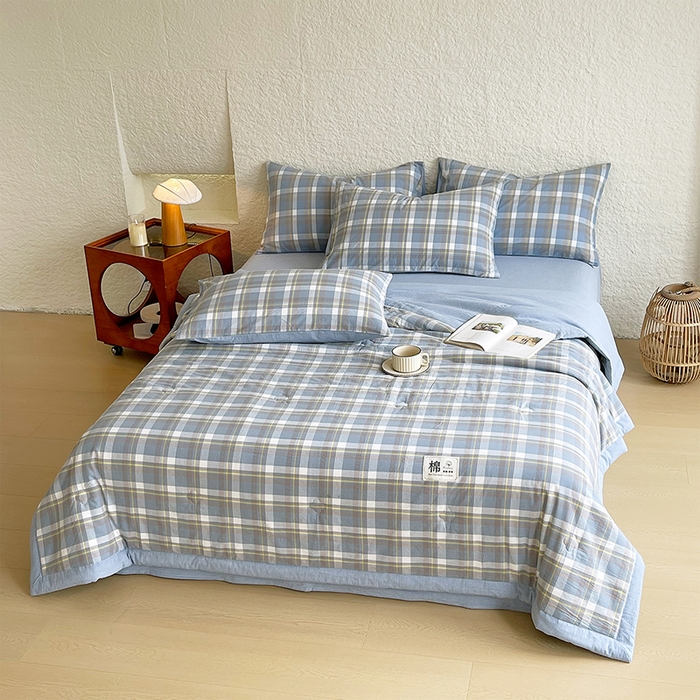 91家纺网 家纺一手货源 找家纺 宝士康家纺 2026新款10A抗菌水洗棉新疆棉花被绗缝款 单夏被/夏被四件套 棉花被-简兮蓝