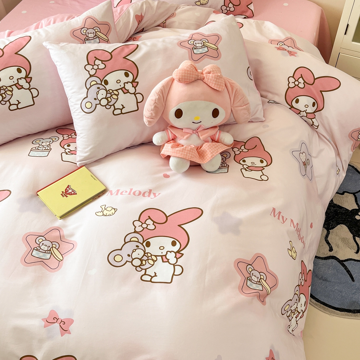 91家纺网 家纺一手货源 找家纺 孩子王家纺 2026新款卡通A类全棉纯棉正版授权小版三丽鸥系列四件套（含防伪码） 纯真美乐蒂