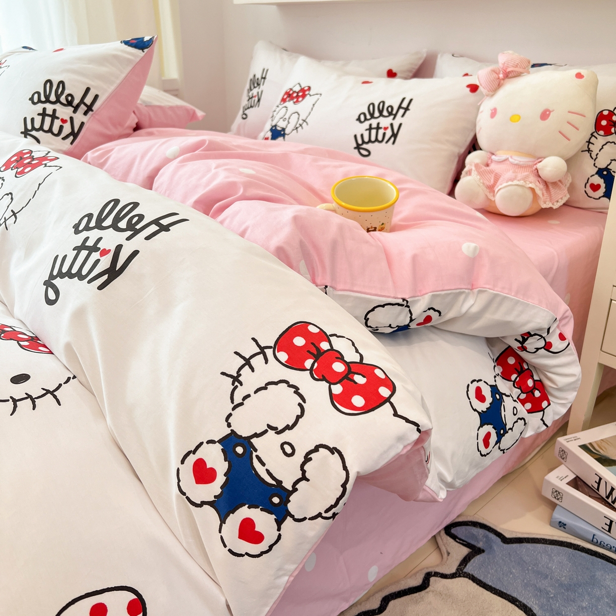 91家纺网 家纺一手货源 找家纺 孩子王家纺 2026新款卡通A类全棉纯棉正版授权小版三丽鸥系列四件套（含防伪码） 奶猫kt