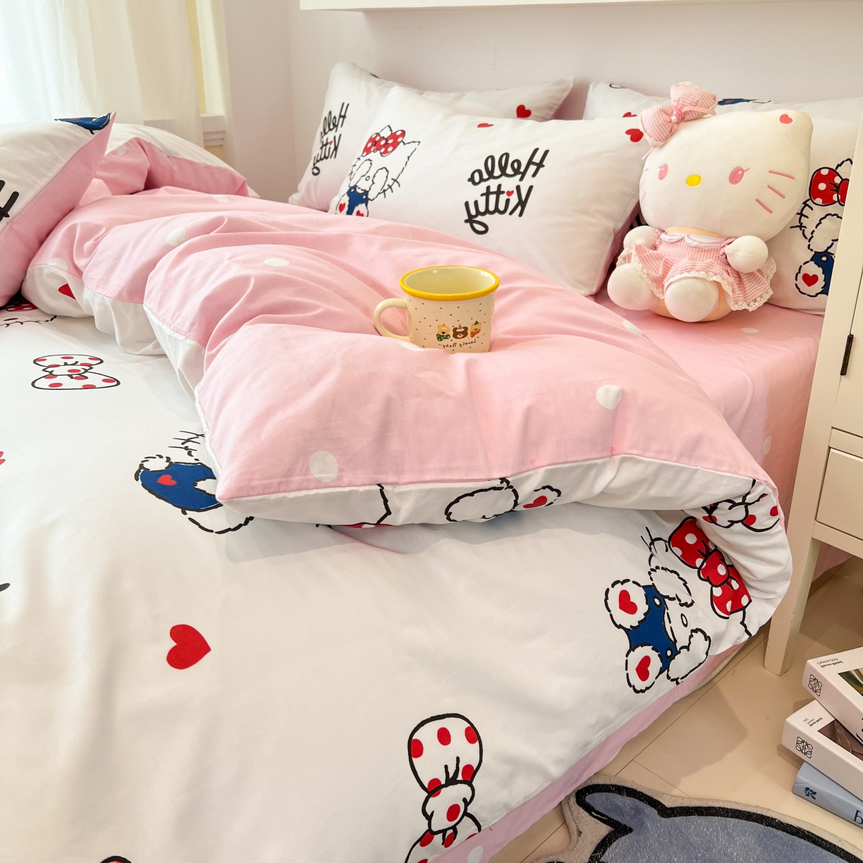 91家纺网 家纺一手货源 找家纺 孩子王家纺 2026新款卡通A类全棉纯棉正版授权小版三丽鸥系列四件套（含防伪码） 奶猫kt