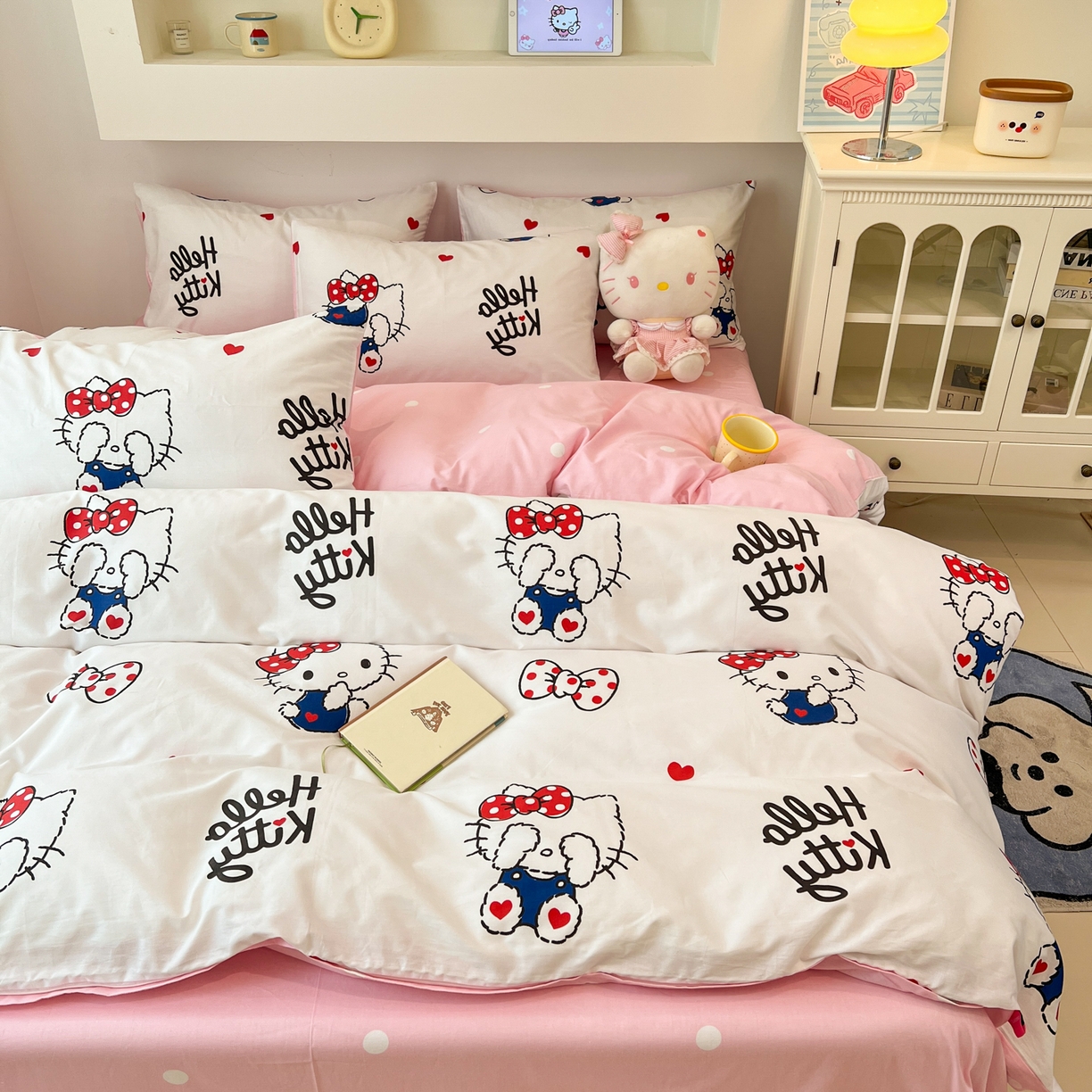 91家纺网 家纺一手货源 找家纺 孩子王家纺 2026新款卡通A类全棉纯棉正版授权小版三丽鸥系列四件套（含防伪码） 奶猫kt