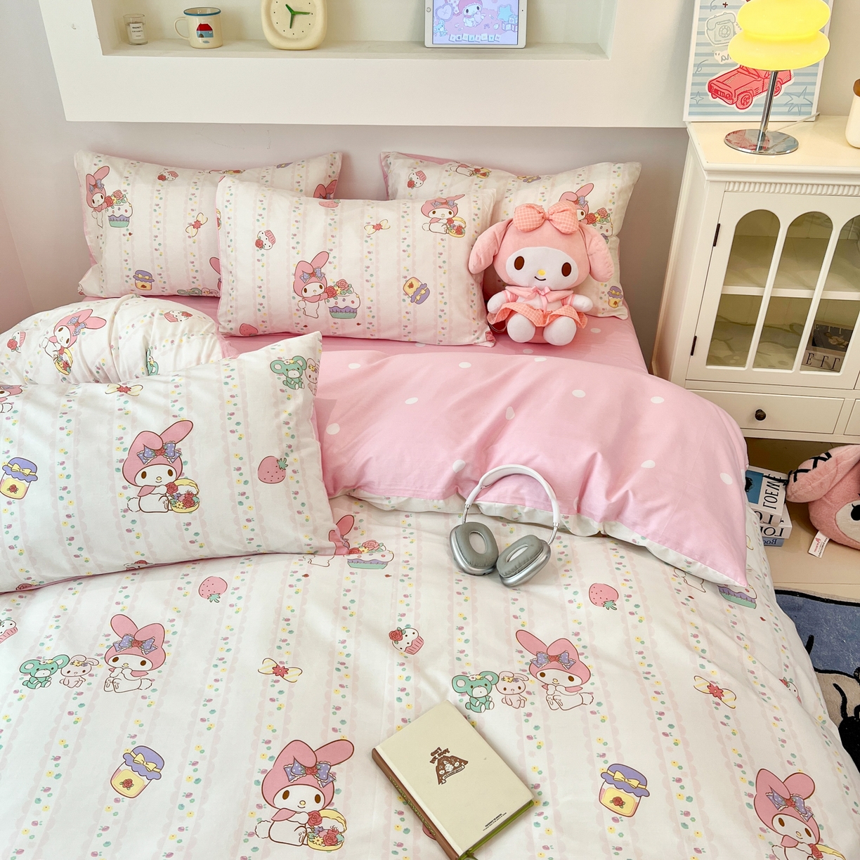 91家纺网 家纺一手货源 找家纺 孩子王家纺 2026新款卡通A类全棉纯棉正版授权小版三丽鸥系列四件套（含防伪码） 俏皮美乐蒂