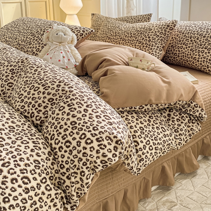 91家纺网 家纺一手货源 找家纺 仟网汇 2026新款针织棉双层纱床盖四件套夏被四件套 豹纹风尚