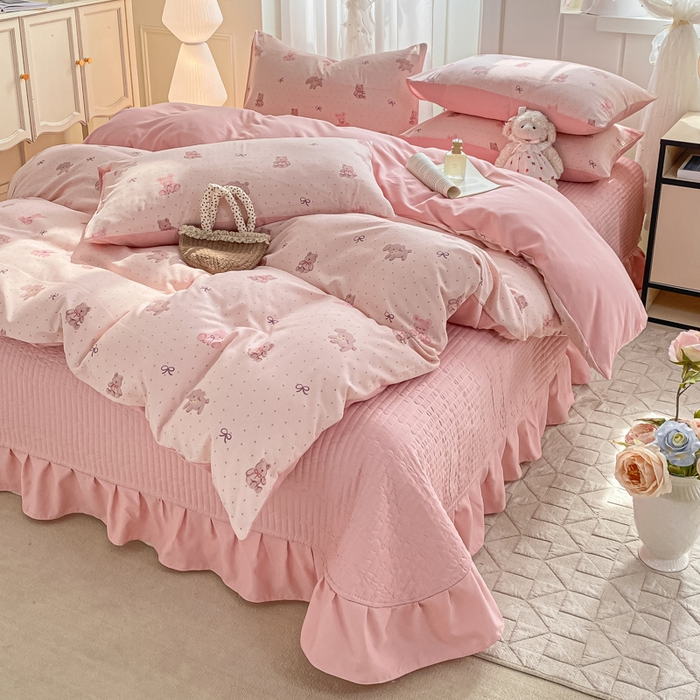 91家纺网 家纺一手货源 找家纺 仟网汇 2026新款针织棉双层纱床盖四件套夏被四件套 萌萌熊