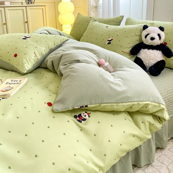 91家纺网 家纺一手货源 找家纺 仟网汇 2026新款针织棉双层纱床盖四件套夏被四件套 熊猫胖胖绿