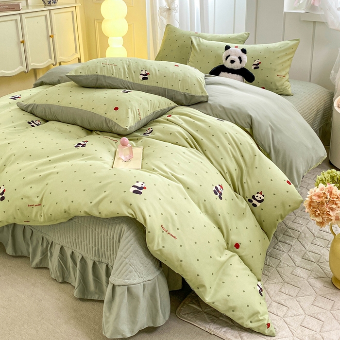 91家纺网 家纺一手货源 找家纺 仟网汇 2026新款针织棉双层纱床盖四件套夏被四件套 熊猫胖胖绿