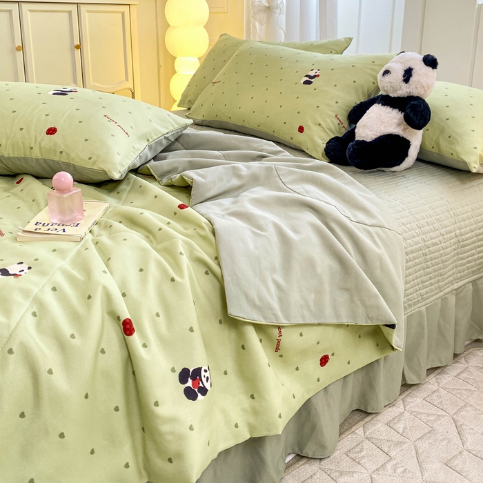 91家纺网 家纺一手货源 找家纺 仟网汇 2026新款针织棉双层纱床盖四件套夏被四件套 熊猫胖胖绿