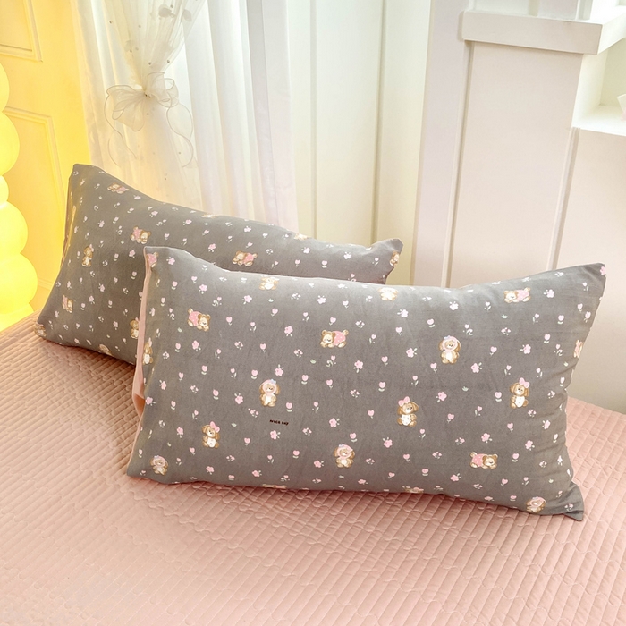 91家纺网 家纺一手货源 找家纺 仟网汇 2026新款针织棉双层纱床盖四件套夏被四件套 熊趣