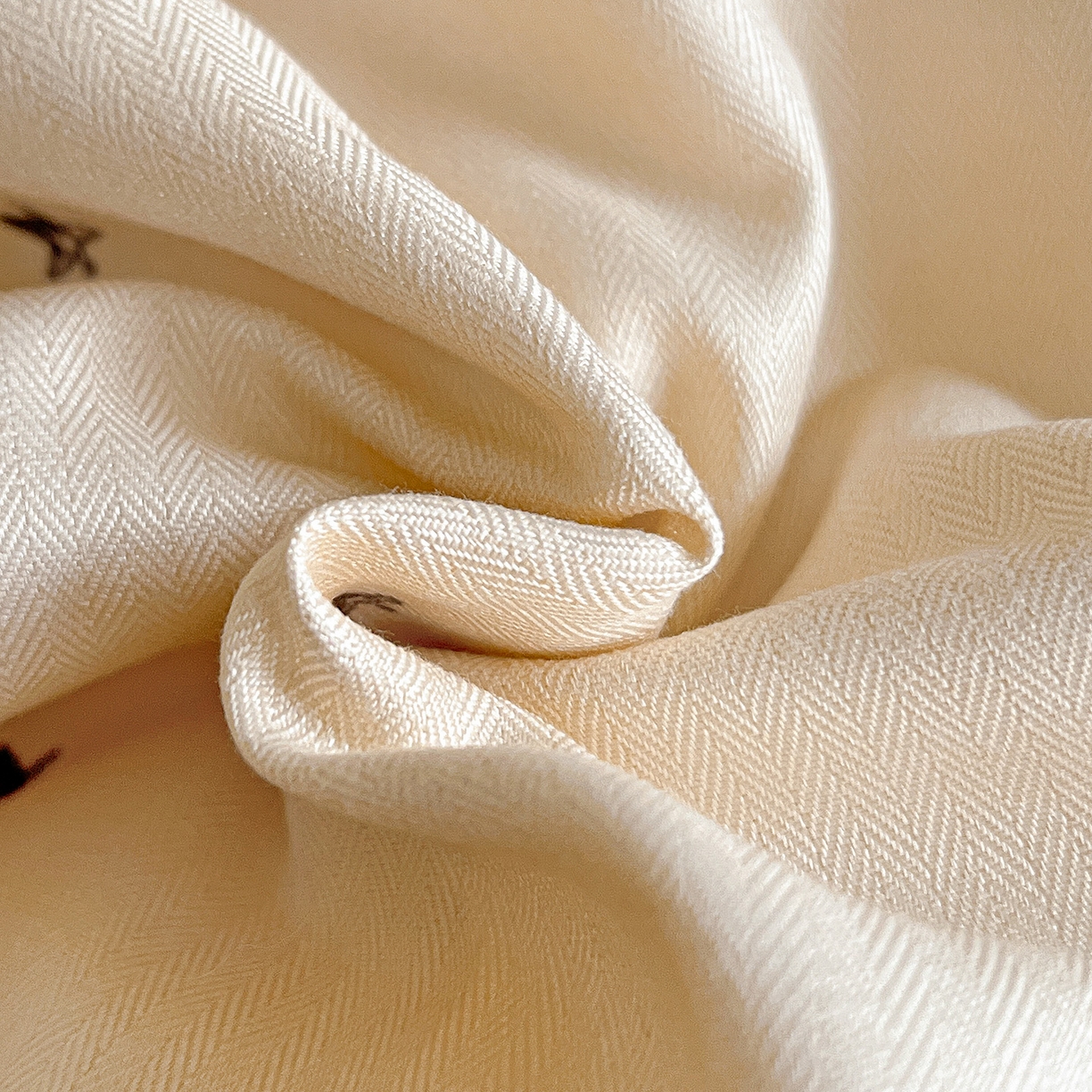 91家纺网 家纺一手货源 找家纺 金梦拉家纺 2026春夏新款高克重提花色织印花小布袋四件套 宠物狗