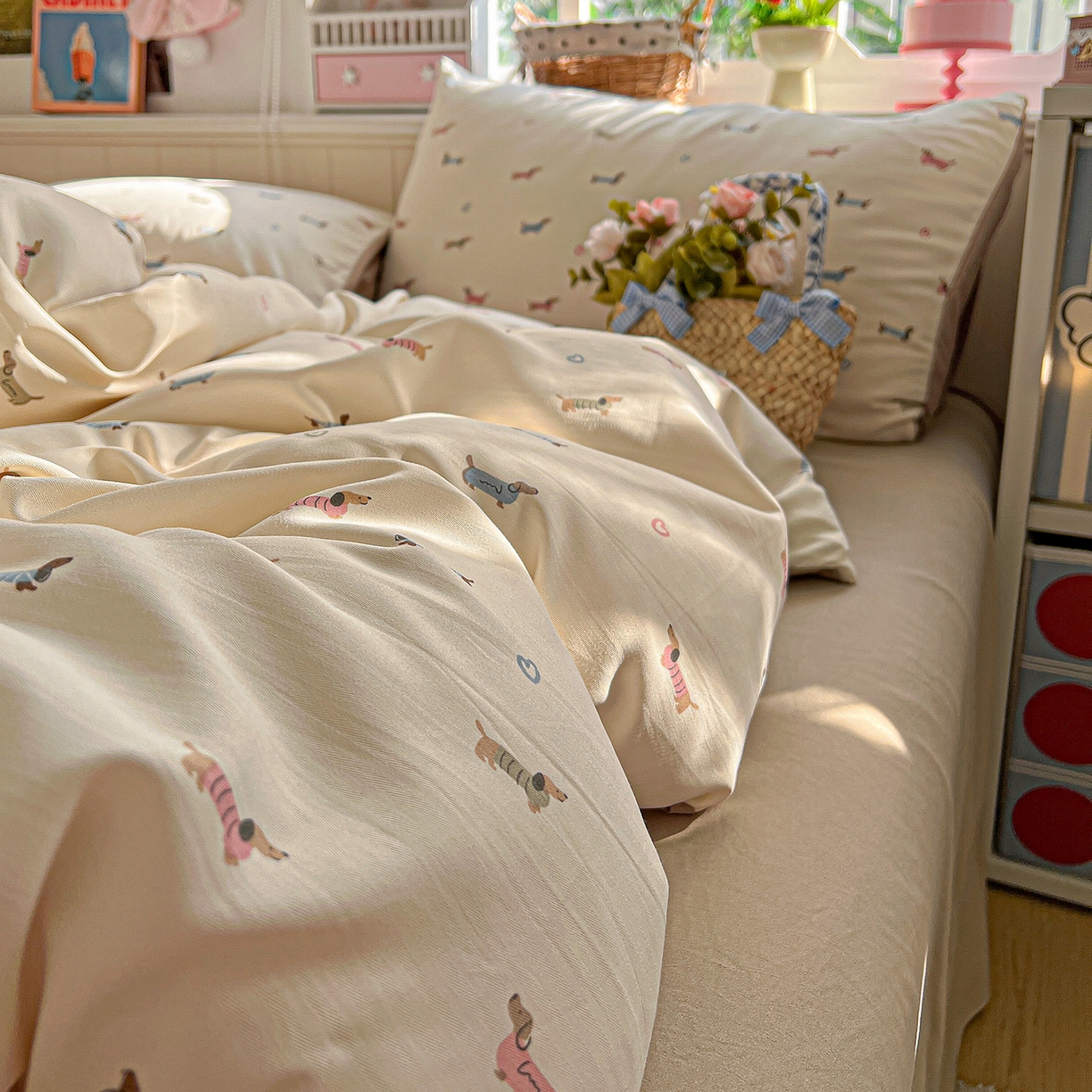 91家纺网 家纺一手货源 找家纺 金梦拉家纺 2026春夏新款高克重提花色织印花小布袋四件套 椰椰奶狗