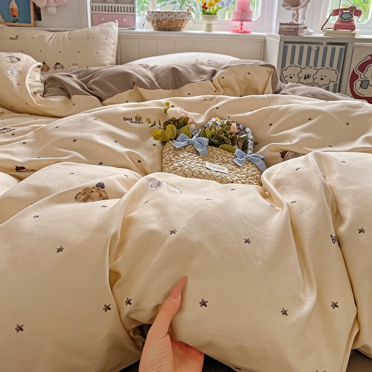 91家纺网 家纺一手货源 找家纺 金梦拉家纺 2026春夏新款高克重提花色织印花小布袋四件套 宠物狗