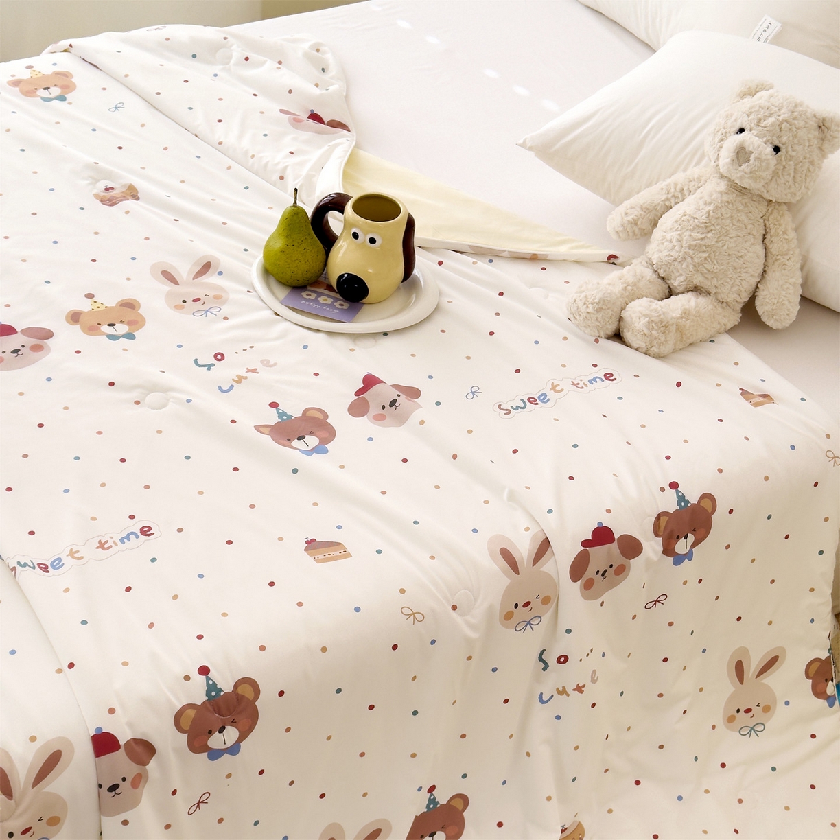 91家纺网 家纺一手货源 找家纺 朵希曼 2026春夏新款卡通锦氨凉感夏被夏凉被空调被 生日派对-米