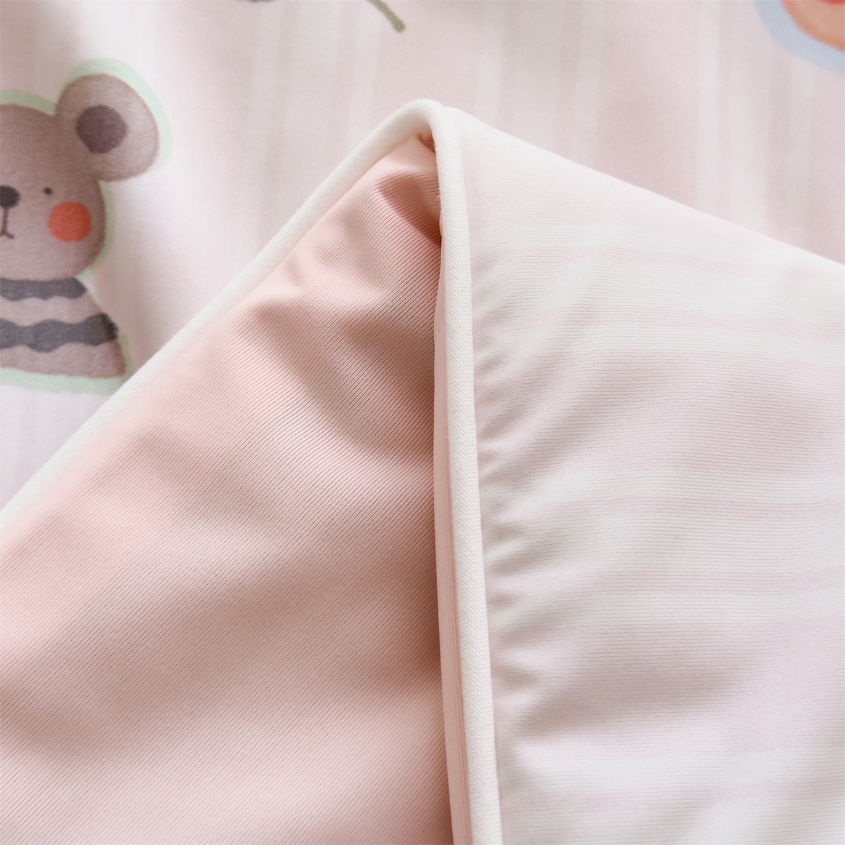 91家纺网 家纺一手货源 找家纺 朵希曼 2026春夏新款卡通锦氨凉感夏被夏凉被空调被 生日派对-粉