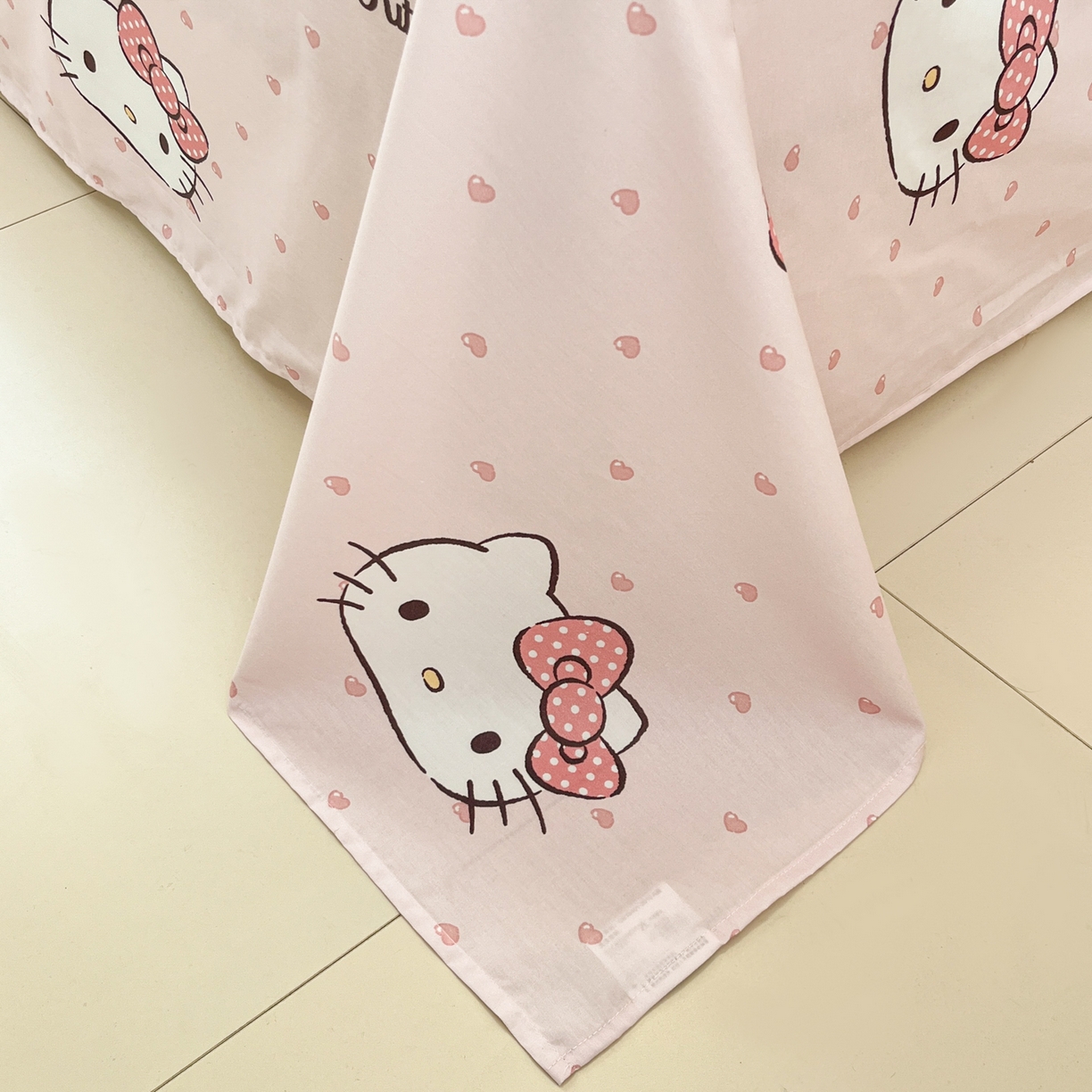91家纺网 家纺一手货源 找家纺 孩子王家纺 2026新款卡通全棉纯棉正版授权小版三丽鸥系列单床笠床笠单件单品床笠（含防伪码） 甜糯凯蒂