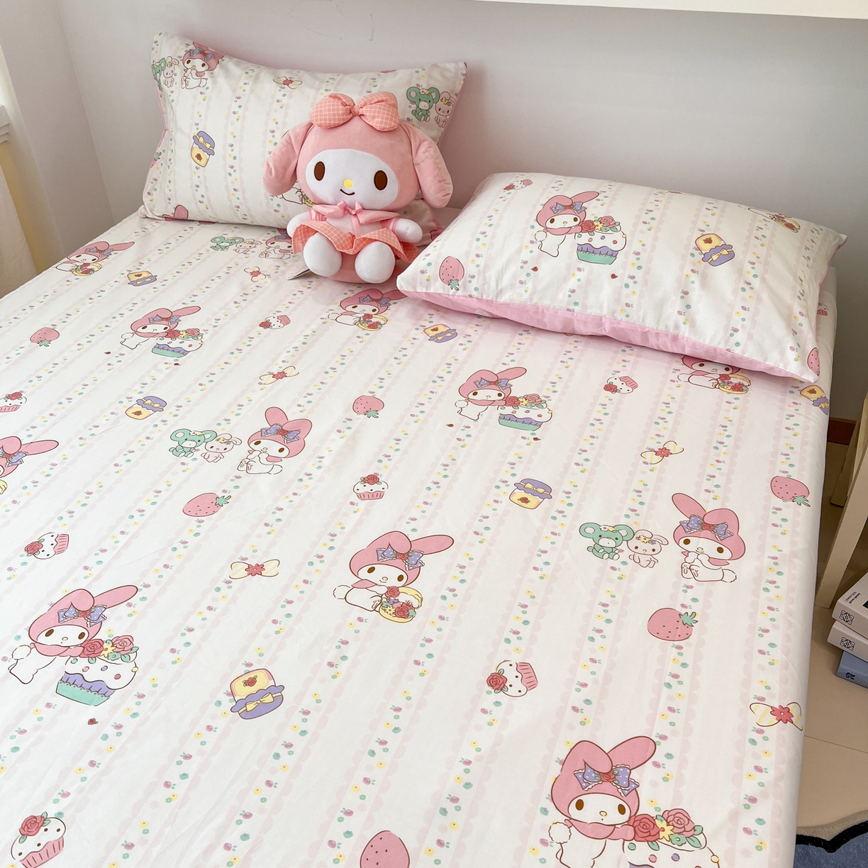 91家纺网 家纺一手货源 找家纺 孩子王家纺 2026新款卡通全棉纯棉正版授权小版三丽鸥系列单床笠床笠单件单品床笠（含防伪码） 俏皮美乐蒂