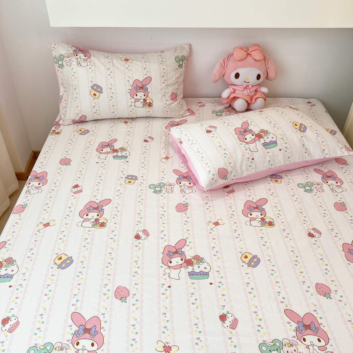 91家纺网 家纺一手货源 找家纺 孩子王家纺 2026新款卡通全棉纯棉正版授权小版三丽鸥系列单床笠床笠单件单品床笠（含防伪码） 俏皮美乐蒂