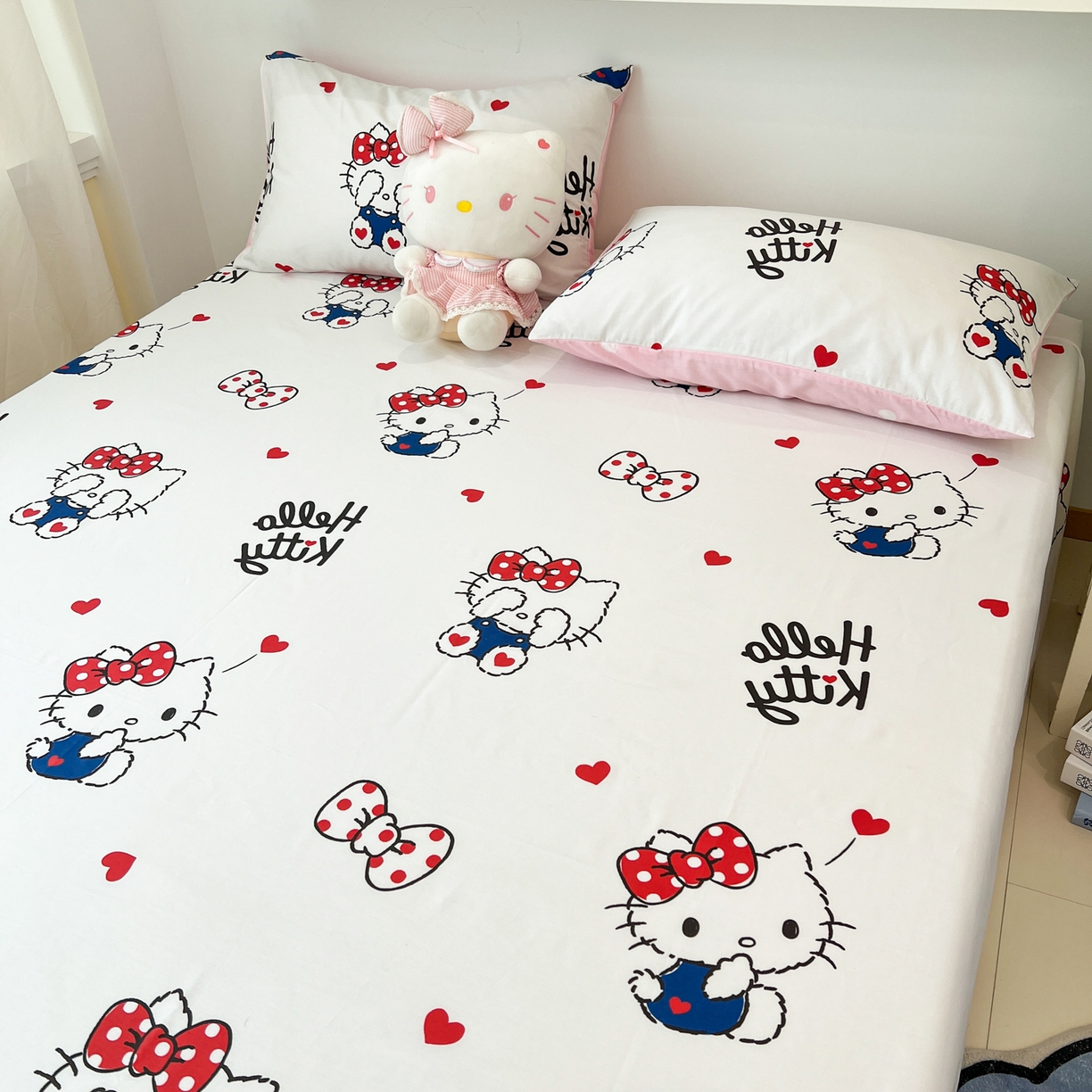 91家纺网 家纺一手货源 找家纺 孩子王家纺 2026新款卡通全棉纯棉正版授权小版三丽鸥系列单床笠床笠单件单品床笠（含防伪码） 奶猫kt