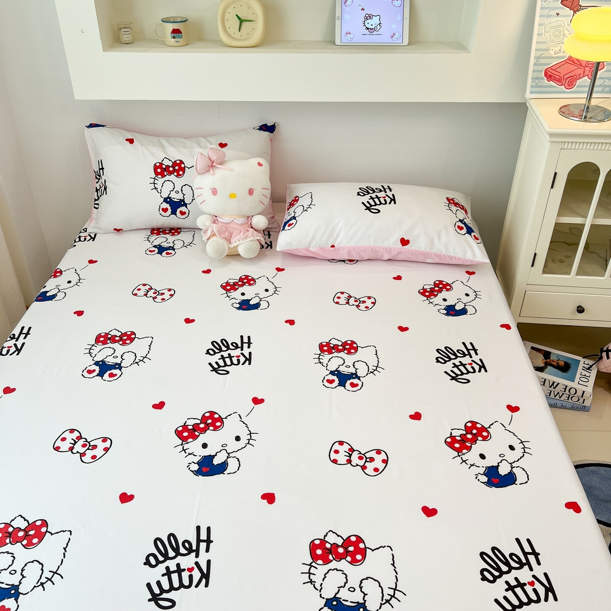 91家纺网 家纺一手货源 找家纺 孩子王家纺 2026新款卡通全棉纯棉正版授权小版三丽鸥系列单床笠床笠单件单品床笠（含防伪码） 奶猫kt