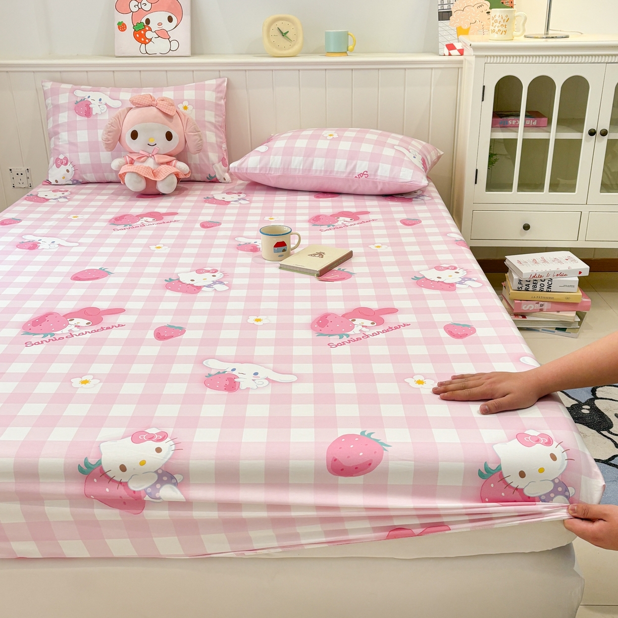 91家纺网 家纺一手货源 找家纺 孩子王家纺 2026新款卡通全棉纯棉正版授权小版三丽鸥系列单床笠床笠单件单品床笠（含防伪码） 奶芙美乐蒂