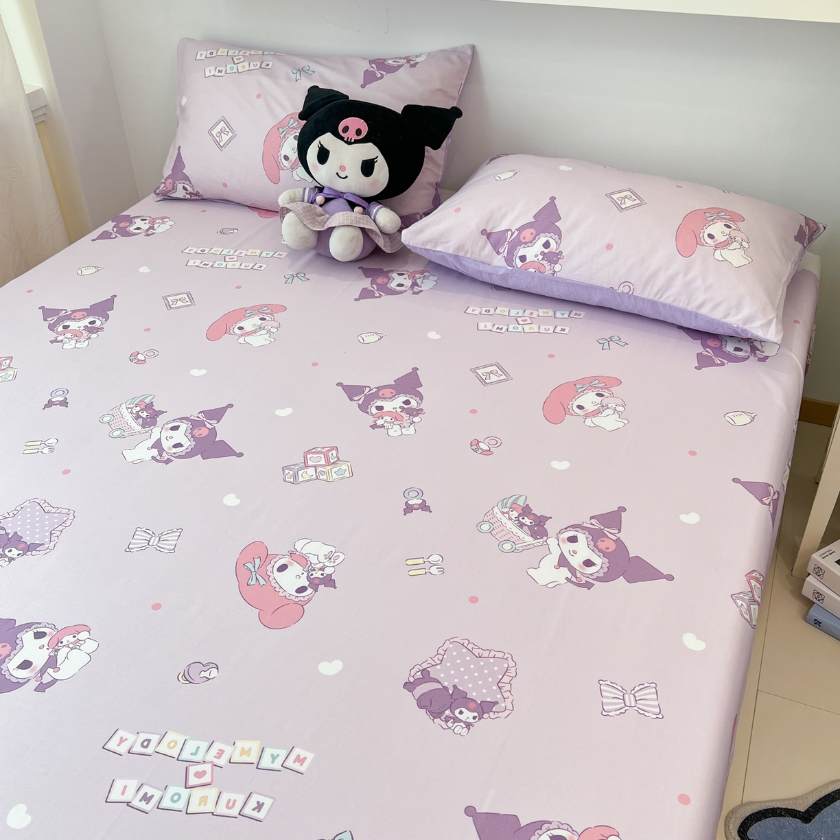 91家纺网 家纺一手货源 找家纺 孩子王家纺 2026新款卡通全棉纯棉正版授权小版三丽鸥系列单床笠床笠单件单品床笠（含防伪码） 甜库伙伴