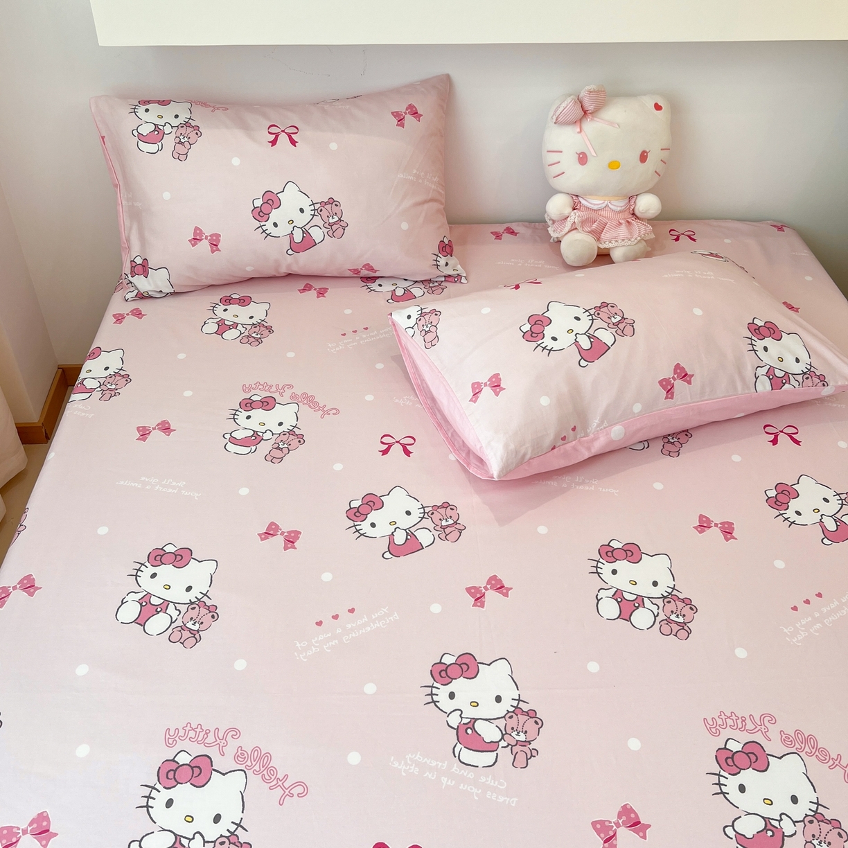 91家纺网 家纺一手货源 找家纺 孩子王家纺 2026新款卡通全棉纯棉正版授权小版三丽鸥系列单床笠床笠单件单品床笠（含防伪码） 甜甜kt