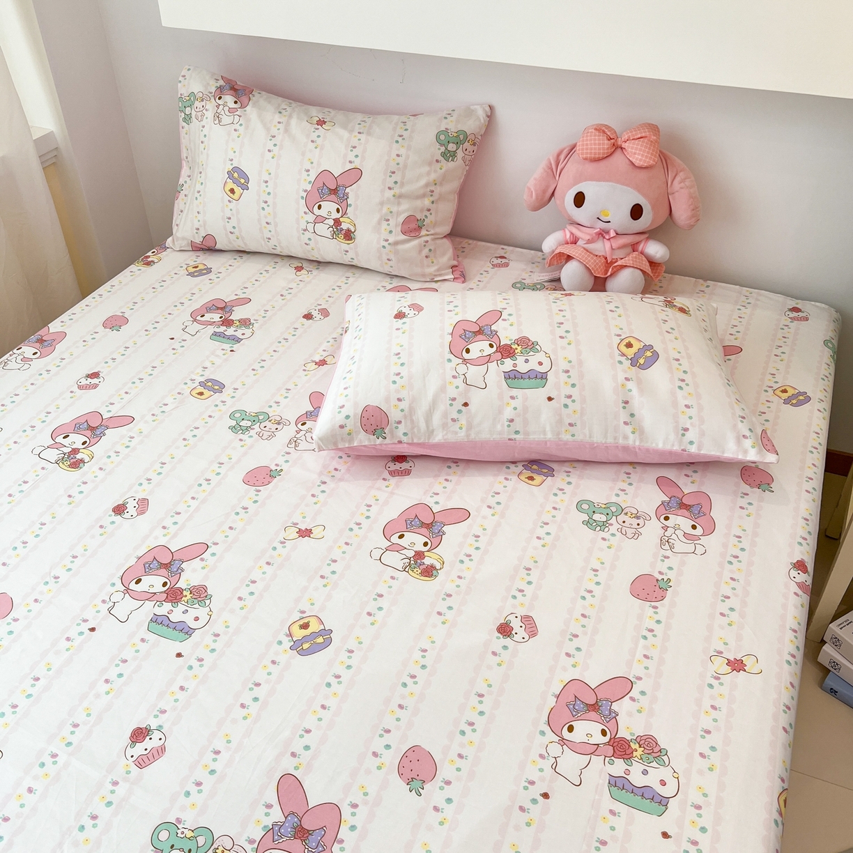 91家纺网 家纺一手货源 找家纺 孩子王家纺 2026新款卡通全棉纯棉正版授权小版三丽鸥系列单床笠床笠单件单品床笠（含防伪码） 俏皮美乐蒂