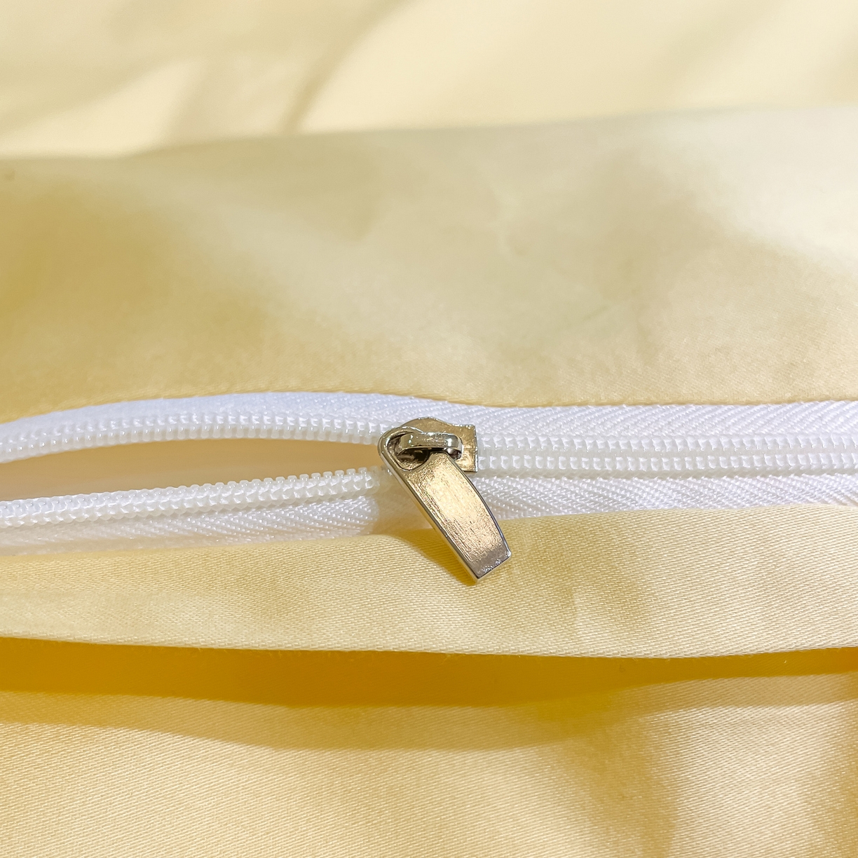 91家纺网 家纺一手货源 找家纺 博纳家纺 2026春夏新款13372全棉纯棉绣花四件套-奈雪 奈雪-柠檬黄