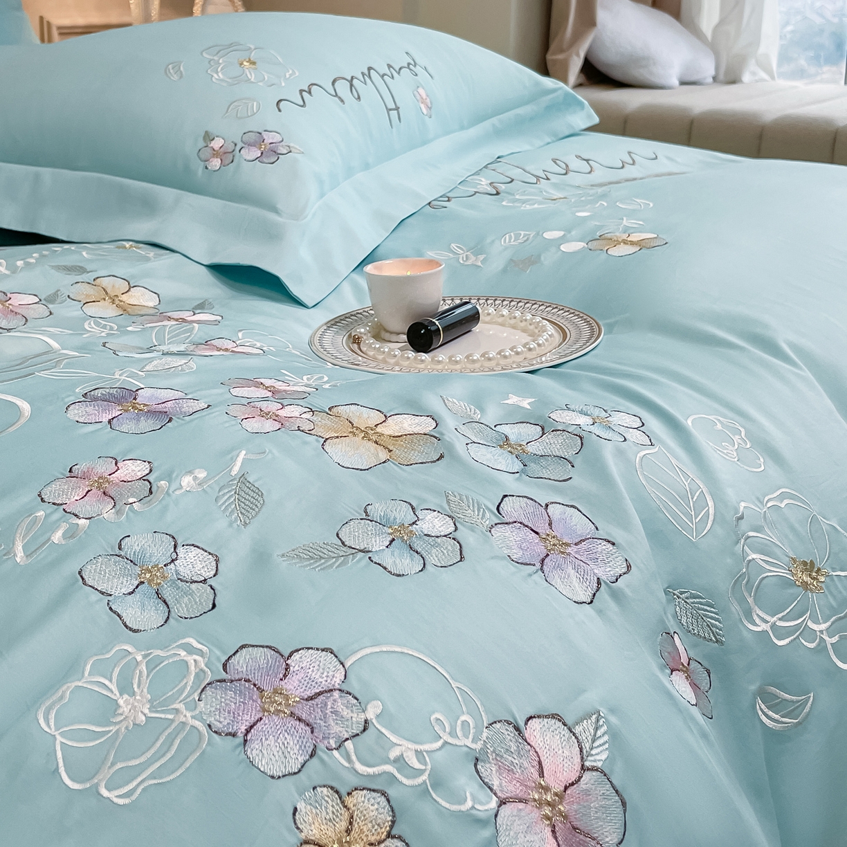 91家纺网 家纺一手货源 找家纺 博纳家纺 2026春夏新款13372全棉纯棉绣花四件套-奈雪 奈雪-水绿