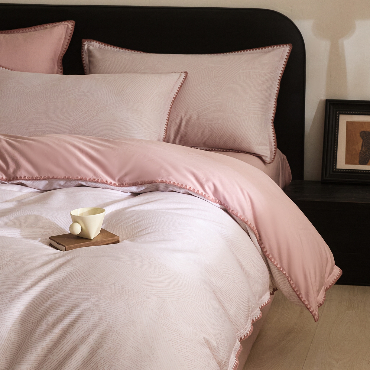 91家纺网 家纺一手货源 找家纺 （总）置顶家纺 2026新款数码印花三角针贝壳边四件套-沐橙