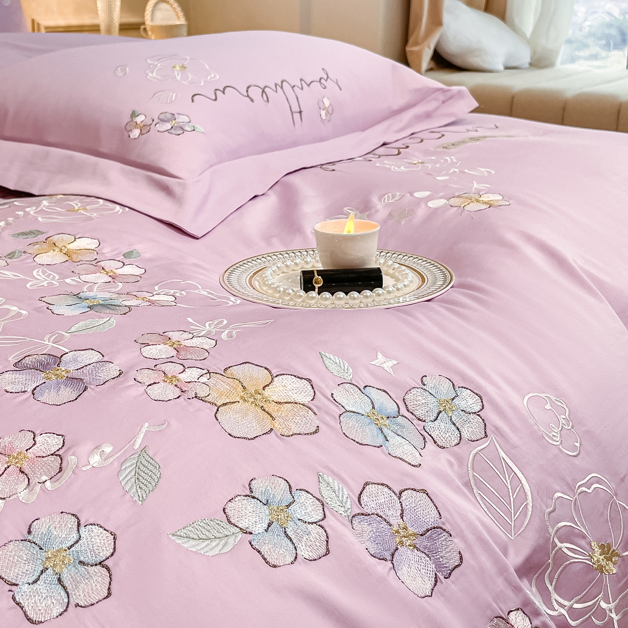 91家纺网 家纺一手货源 找家纺 博纳家纺 2026春夏新款13372全棉纯棉绣花四件套-奈雪 奈雪-香芋紫